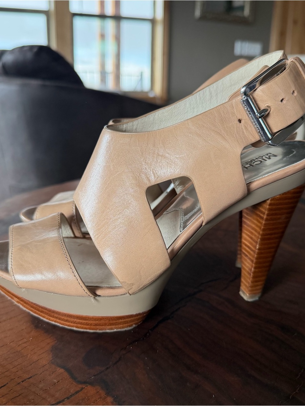 MICHAEL Michael Kors Carla Taupe Leather Platform Sandals Size 9.5